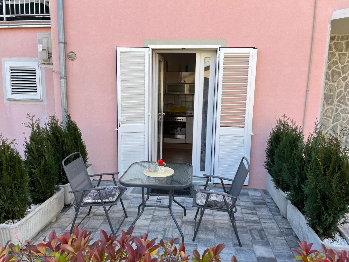 מאלינסקה Apartments Marija מראה חיצוני תמונה